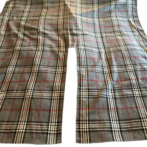 Women's Gray Plaid Scarf Cape Excellent Used Condition